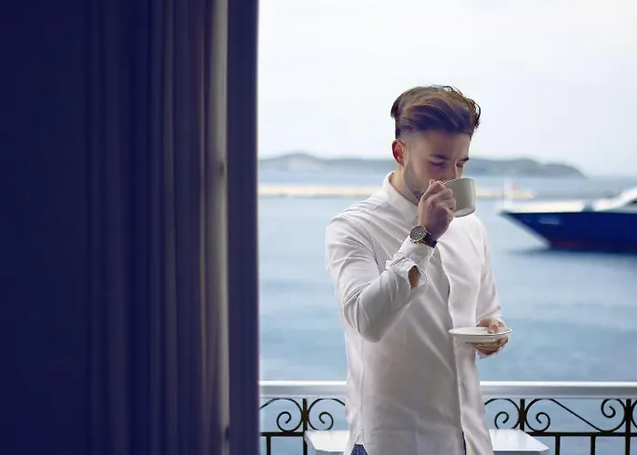 Esperance 2 Эрмуполис