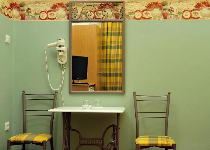 Esperance 2 Эрмуполис