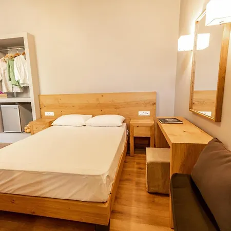 Esperance 2 3* Ermoúpoli